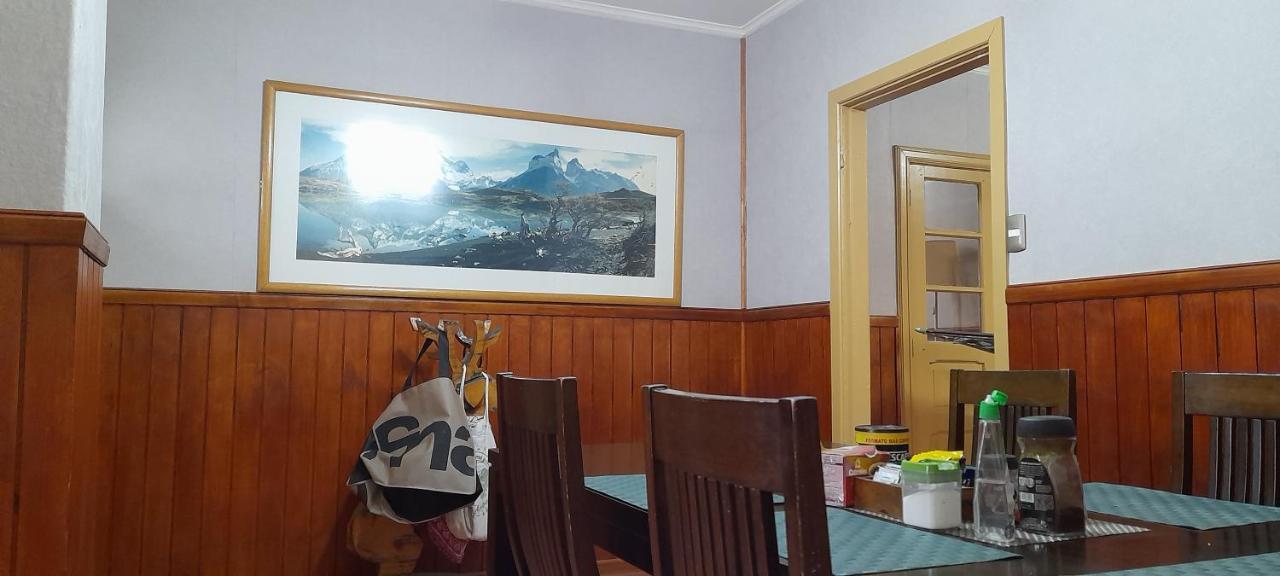 Pension Al Sur Del.Mundo Punta Arenas Eksteriør billede
